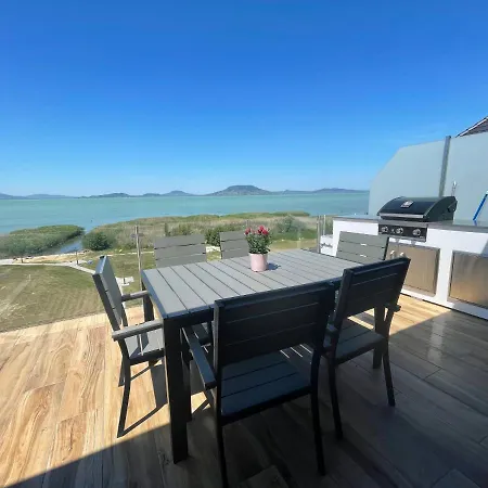 Fenyves Delux * Balatonfenyves