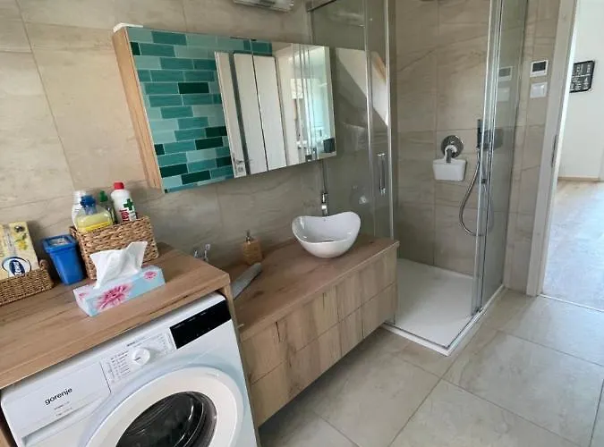 Fenyves Delux Apartman *
