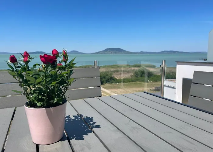 Fenyves Delux Apartman Balatonfenyves