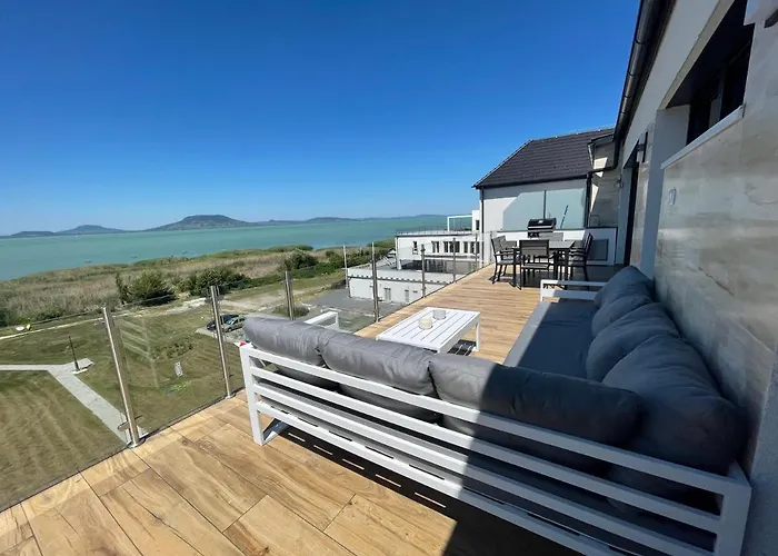 Fenyves Delux 아파트