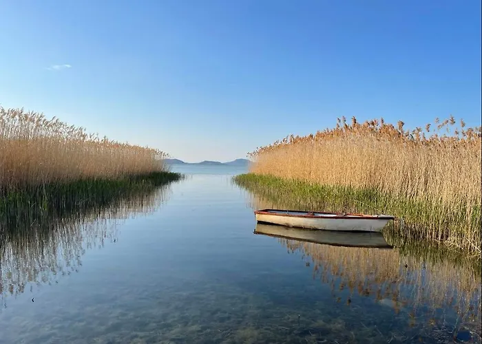 Fenyves Delux Apartment Balatonfenyves